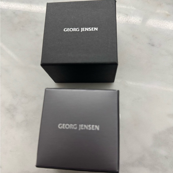 Georg Jensen Daisy earrings